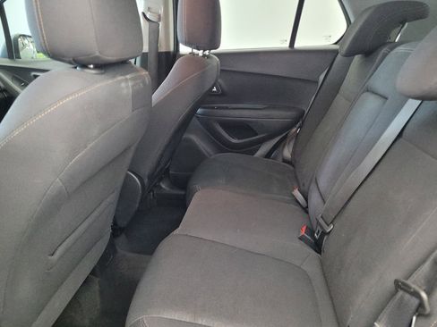 Used 2020 Chevrolet Trax LS w/ Tint and Cruise Package FWD image 18