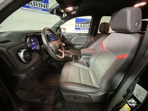 Certified 2023 Chevrolet Colorado Z71 w/ Z71 Convenience Package 2 image 24