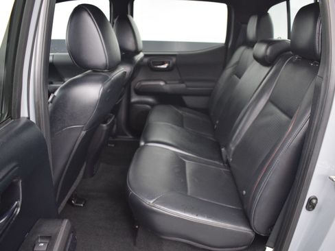 Used 2017 Toyota Tacoma TRD Pro AWD/4WD image 12
