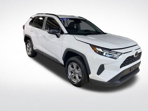Certified 2025 Toyota RAV4 LE AWD/4WD image 7