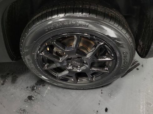 Used 2020 Jeep Renegade Altitude image 11