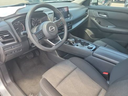 Used 2024 Nissan Rogue SV AWD/4WD image 19