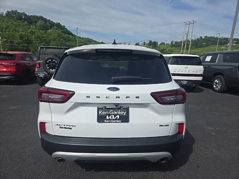Used 2025 Ford Escape Active AWD/4WD image 6