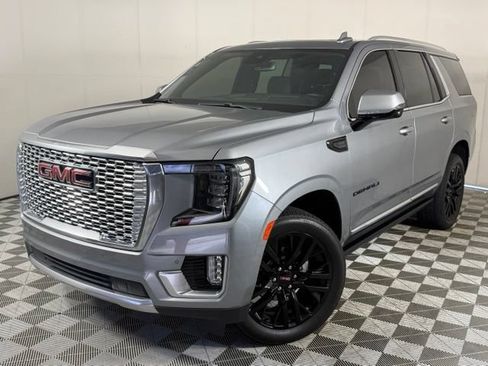 Used 2024 GMC Yukon Denali AWD/4WD image 1