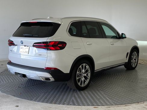 Used 2026 BMW X5 xDrive50e w/ Climate Comfort Package AWD/4WD image 8
