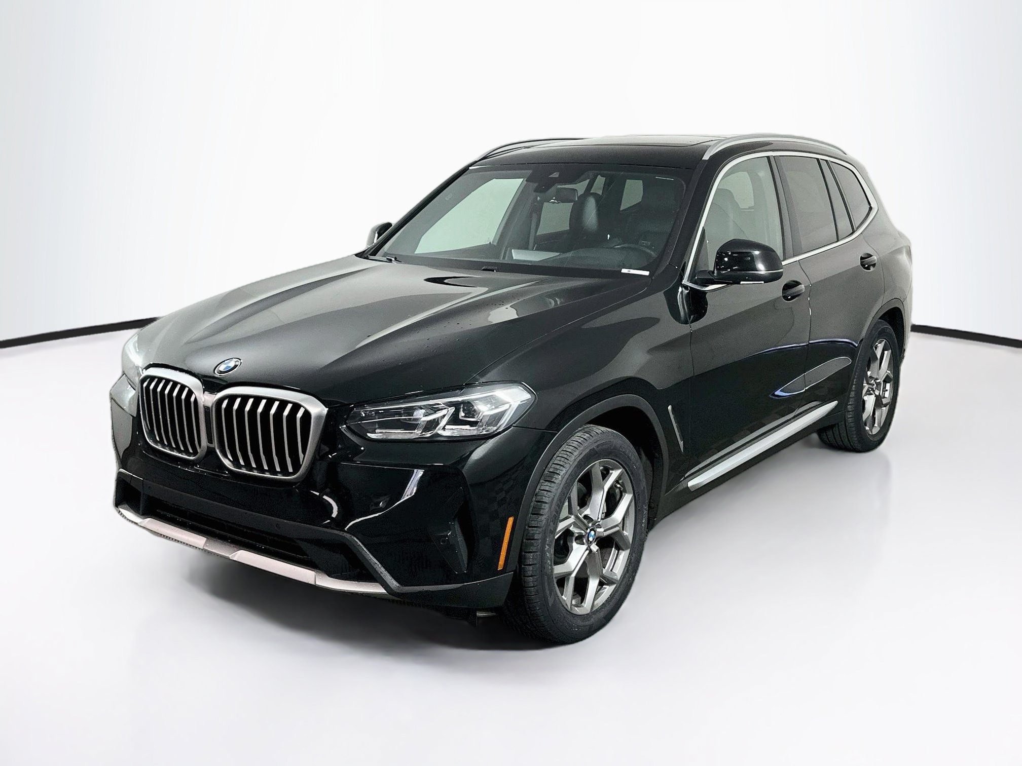 Used 2023 BMW X3 sDrive30i RWD image 3