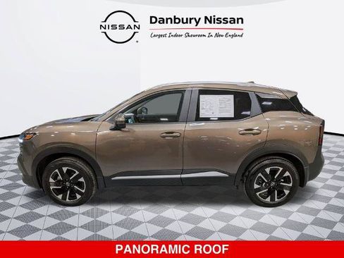 Certified 2025 Nissan Kicks SV w/ SV Premium Package AWD/4WD image 7