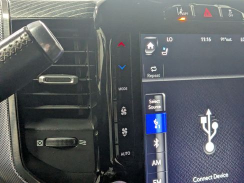 Used 2021 RAM 2500 Limited AWD/4WD image 16