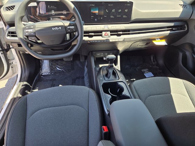 New 2026 Kia K4 FWD image 18