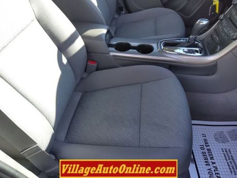Used 2013 Chevrolet Malibu LS image 31