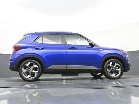 Certified 2024 Hyundai Venue SEL image 42