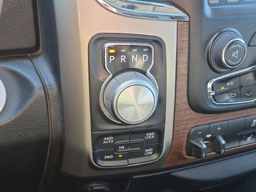 Used 2015 RAM 1500 Laramie w/ Convenience Group AWD/4WD image 27
