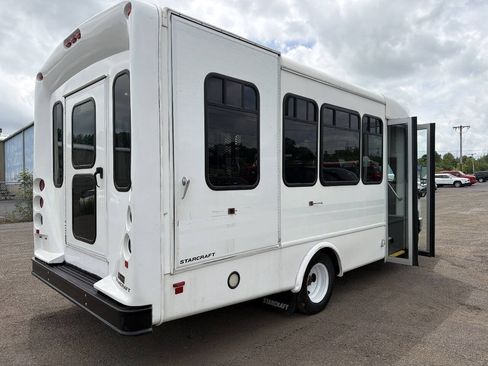 Used 2018 Ford E-350 and Econoline 350 Super Duty w/ Shuttle Bus Prep Package RWD image 6