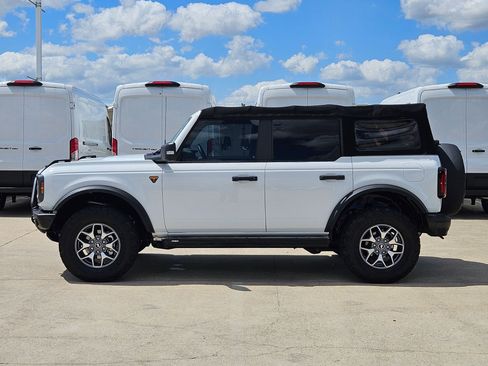 Used 2021 Ford Bronco Badlands image 7