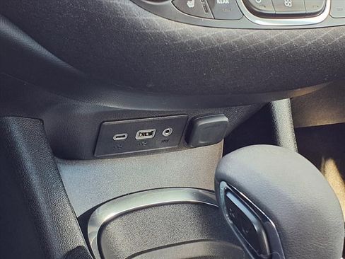 Used 2024 Chevrolet Malibu LT image 13