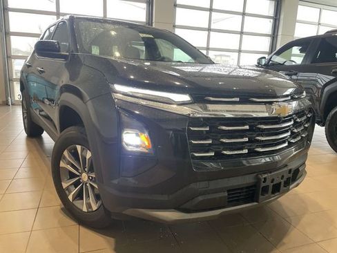 Used 2025 Chevrolet Equinox LT FWD image 10