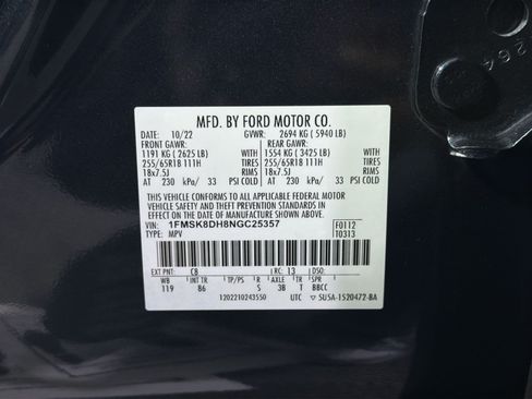 Used 2022 Ford Explorer XLT AWD/4WD image 39