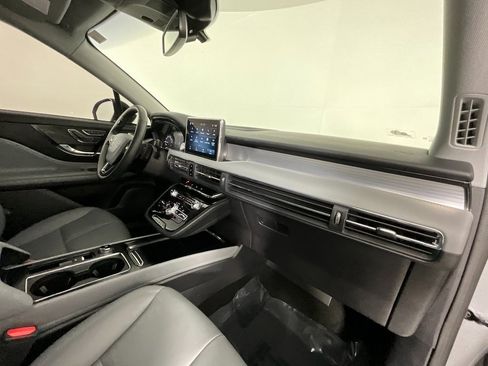 Used 2022 Lincoln Corsair FWD image 19