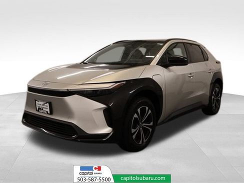 Used 2023 Toyota bZ4X AWD w/ Weather Package image 6
