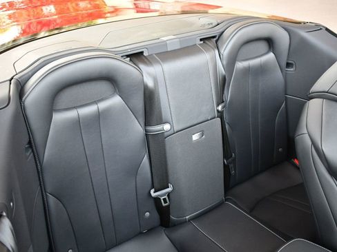 Used 2021 Lexus LC 500 Convertible image 17