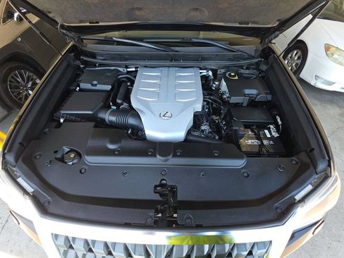 Used 2021 Lexus GX 460 Premium w/ Premium Package AWD/4WD image 7