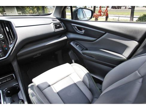 Used 2024 Subaru Ascent Onyx Edition AWD/4WD image 10