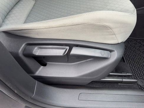 Used 2019 Volkswagen Tiguan S w/ Driver Assistance Package FWD image 30