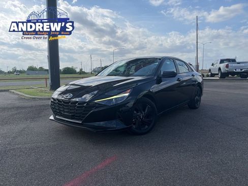 Used 2021 Hyundai Elantra SEL w/ Convenience Package FWD image 1