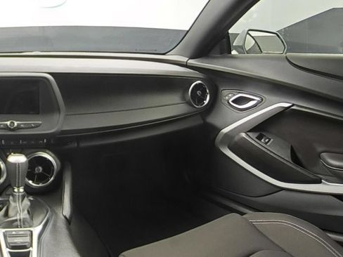 Used 2024 Chevrolet Camaro LT RWD image 15
