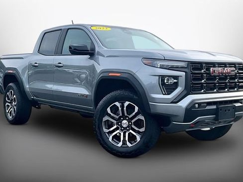 Used 2023 GMC Canyon AT4 w/ AT4 Premium Package AWD/4WD image 10
