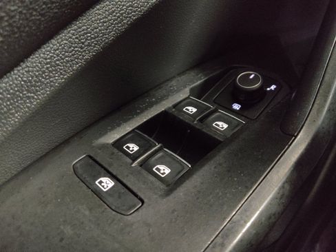 Used 2021 Volkswagen Jetta S w/ Driver Assistance Package FWD image 27