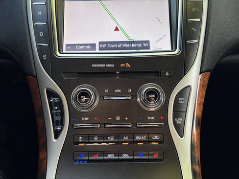 Used 2020 Lincoln Nautilus Reserve w/ Equipment Group 201A AWD/4WD image 20