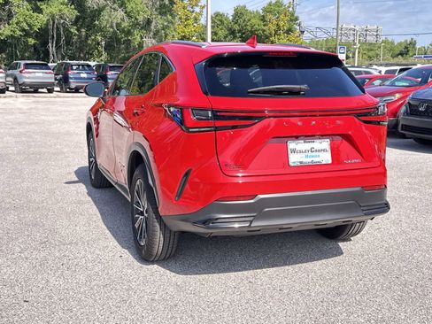 Used 2023 Lexus NX 250 FWD w/ Towing Package (2000 Lbs) image 4