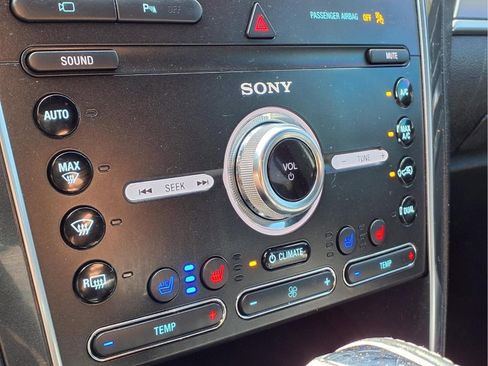 Used 2019 Ford Explorer Sport w/ Equipment Group 401A AWD/4WD image 22