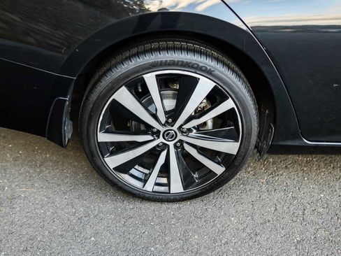 Used 2022 Nissan Altima 2.5 Platinum image 6