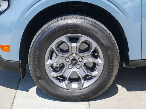 Used 2025 Ford Maverick XLT w/ XLT Luxury Package AWD/4WD image 11
