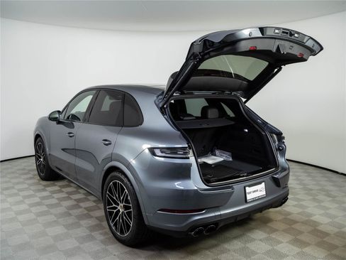 New 2026 Porsche Cayenne S AWD/4WD image 33