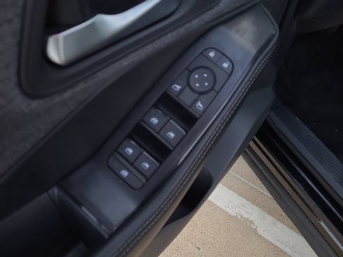 Certified 2023 Nissan Rogue SV FWD image 19
