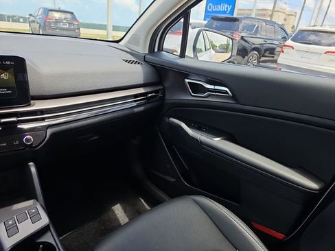 Used 2026 Kia Sportage EX FWD image 10