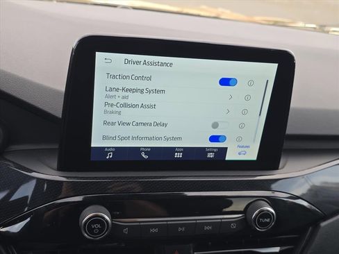 Used 2025 Ford Escape ST-Line image 16