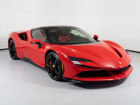 Used 2025 Ferrari SF90 Spider AWD/4WD image 7
