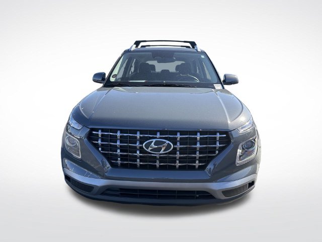 Used 2025 Hyundai Venue SEL FWD image 16