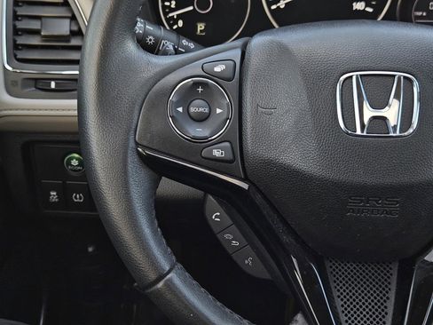 Used 2018 Honda HR-V EX-L image 13