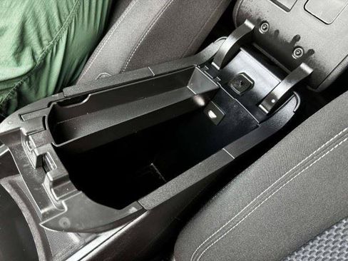 Used 2022 GMC Terrain SLE w/ Driver Convenience Package FWD image 36