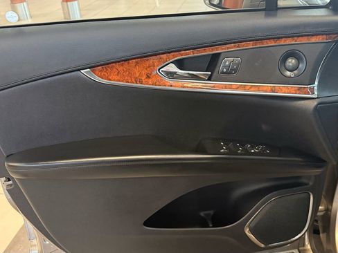 Used 2020 Lincoln Nautilus Reserve w/ Cargo Utility Package image 23