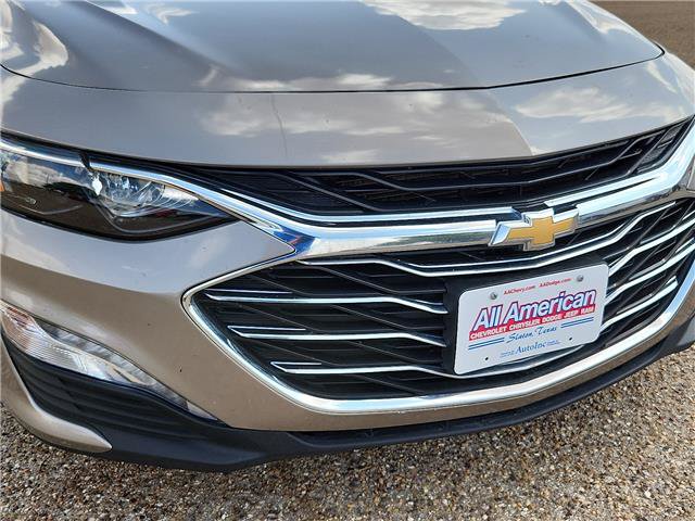 Used 2025 Chevrolet Malibu LT FWD image 5