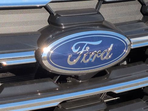 New 2026 Ford Explorer Active image 12