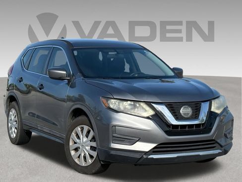 Used 2018 Nissan Rogue S FWD image 22