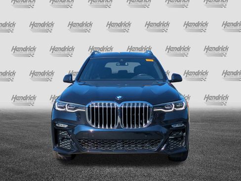 Used 2022 BMW X7 xDrive40i w/ M Sport Package AWD/4WD image 3
