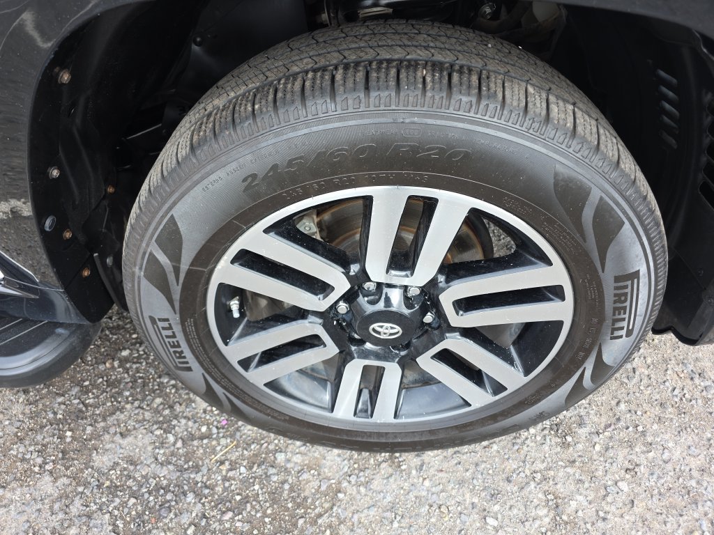 Used 2016 Toyota 4Runner Limited AWD/4WD image 36